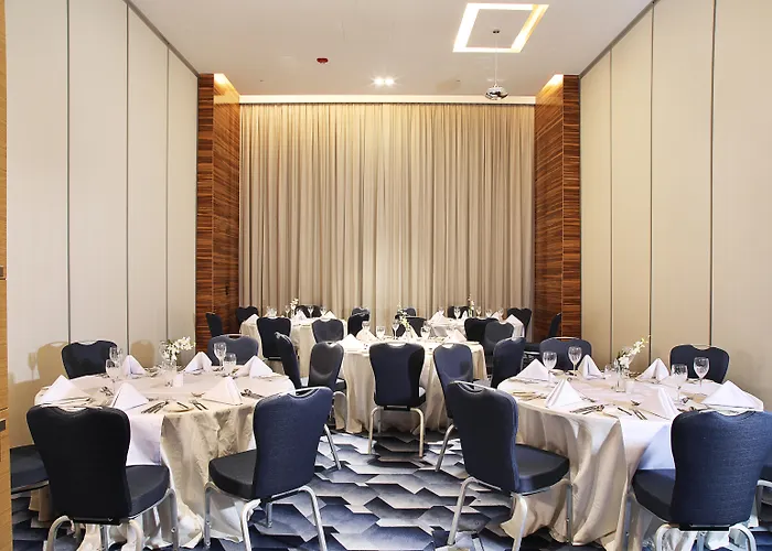 Grand CosmopolitanHotel Stelle